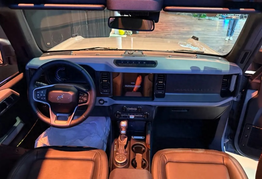 江铃福特Bronco 2.3T动力，春季震撼发布，全面拥抱冒险之旅