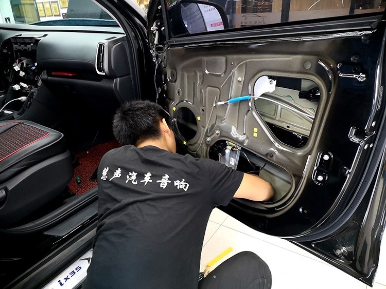 台州慧声汽车音响，现代途胜汽车音响改装黄金声学，JBL