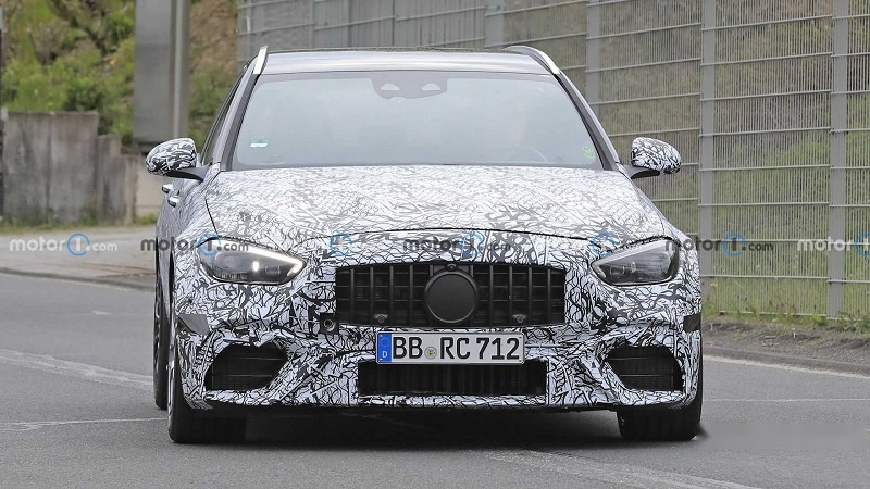 mercedes-amg-c63-estate-new-spy-shots.jpg