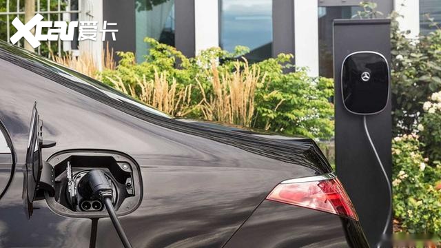 奔驰S580e海外现已发售  油耗才0.6L！