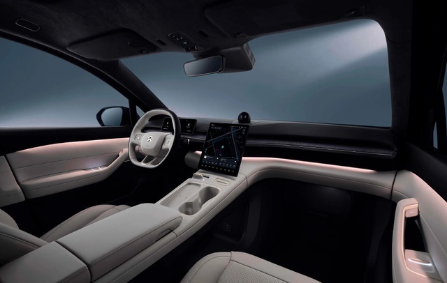 时隔四年半迎来换代，全新蔚来ES6对比Model Y，能添几分胜算？