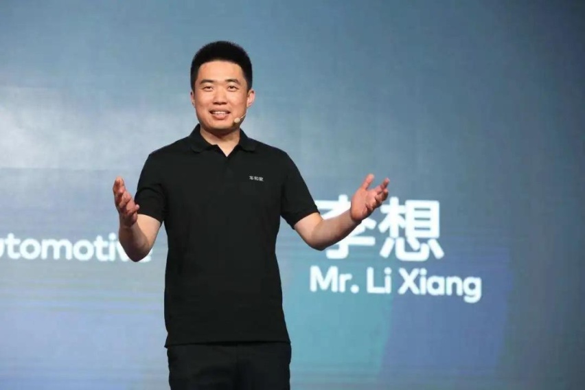 理想汽车首创硬件升级 李想才是危机公关高手