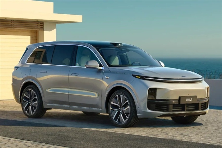 理想L9号称500万内最好的家用SUV，居然搞不定空气悬架？