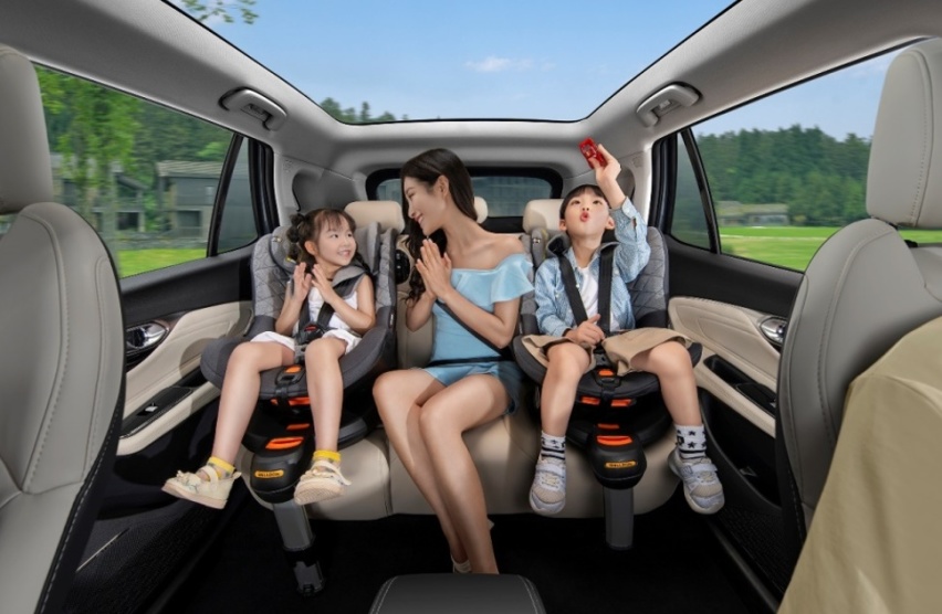 更有AI的家庭SUV 2024款AION V Plus上市