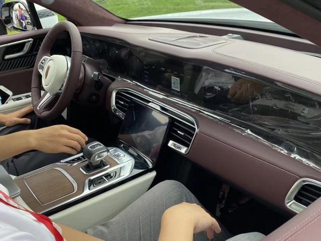 续航超600km/百公里加速小于4s 一汽红旗E-HS9有望4季度上市