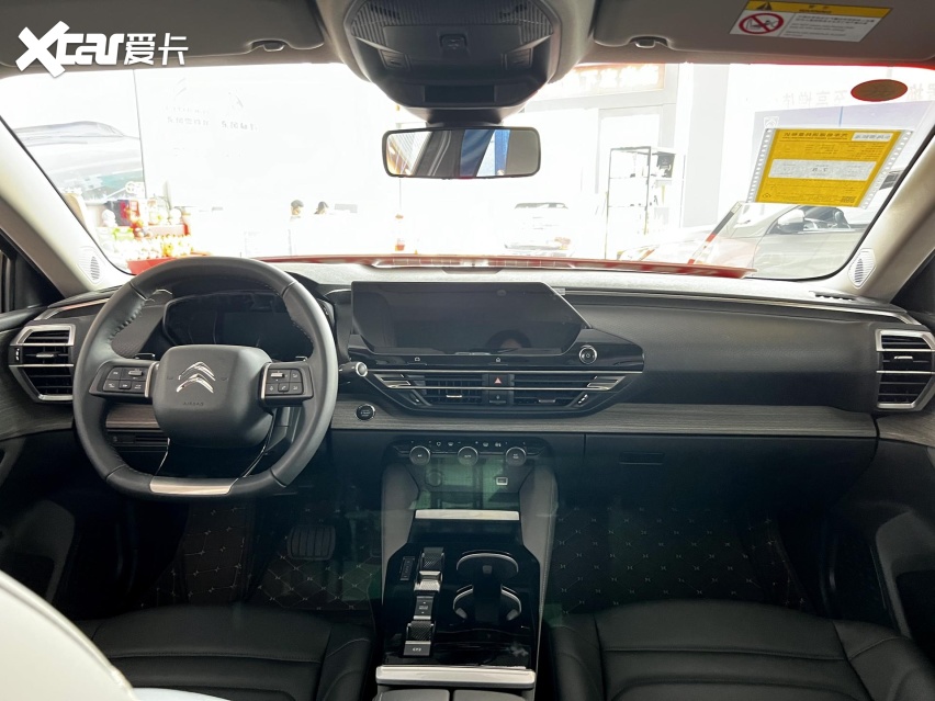 法系车的浪漫真不懂 探店实拍凡尔赛C5 X 空间是槽点