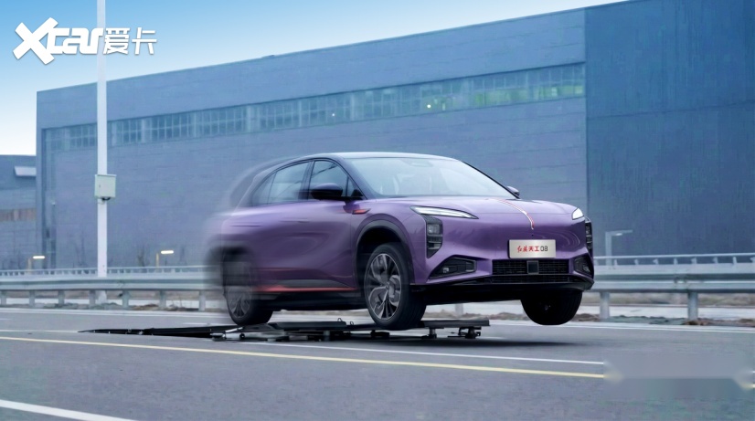 看得见的安全,一汽红旗用实测给用户一颗定心丸