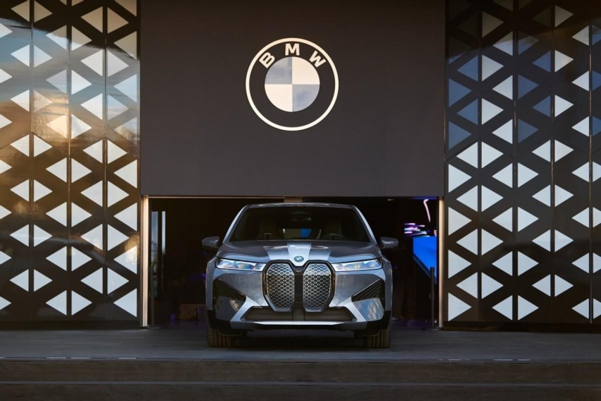 新技术｜从会变色的BMW iX Flow，看宝马最新数字化成果
