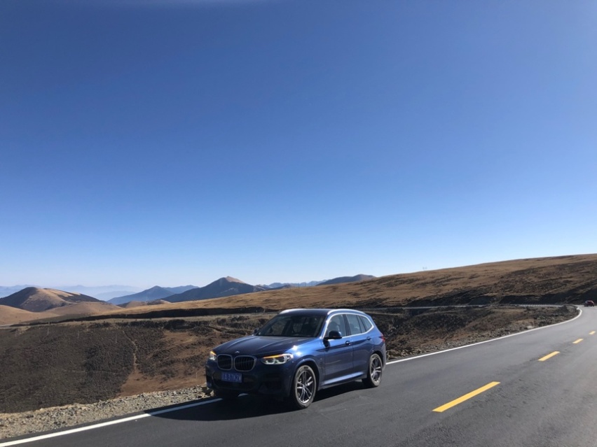 旅朋友丨冬日自驾理塘，探寻丁真家乡