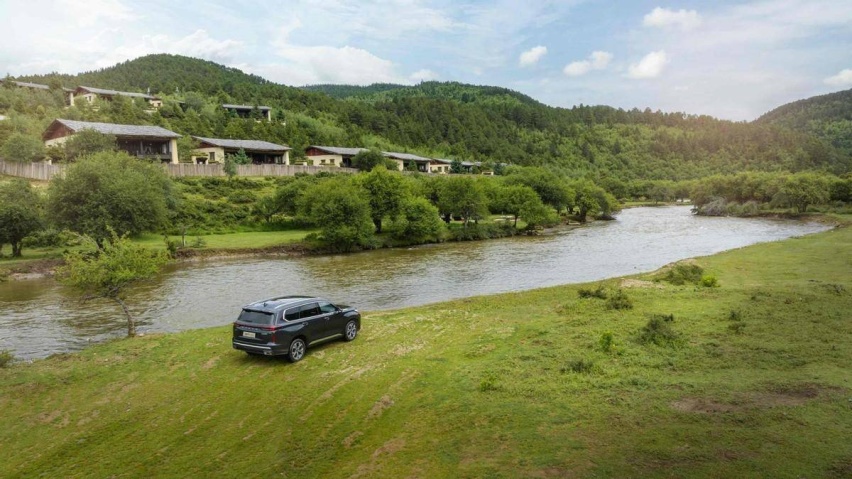 同为20万级自主中高端SUV，星途揽月400T和广汽传祺GS8谁更好开