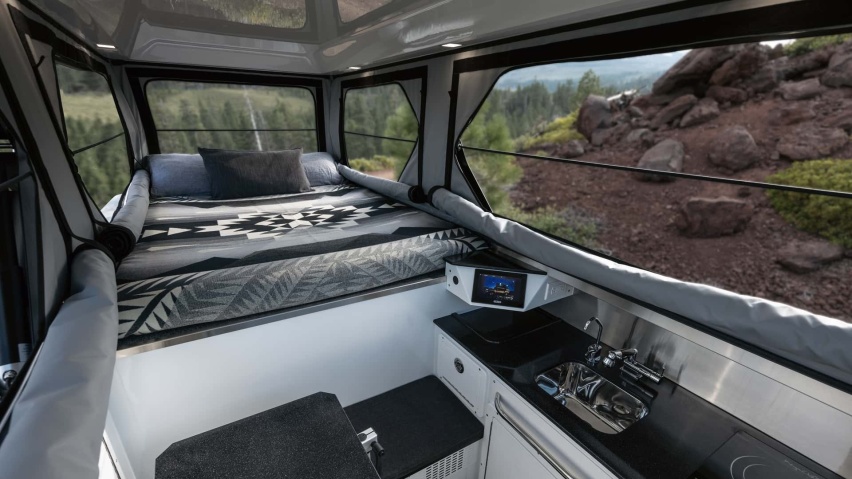 EarthCruiser推出HUMMER EV皮卡背驮式露营车