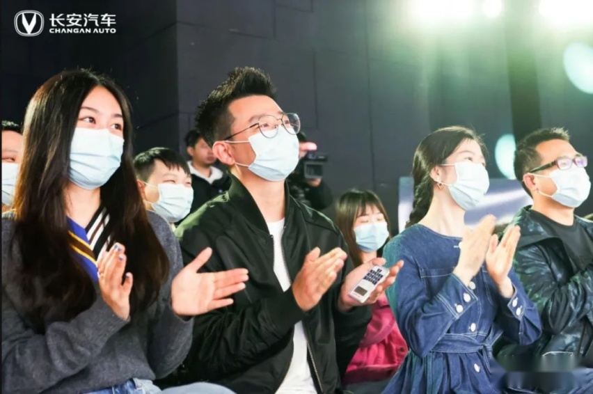 脱口秀品鉴的不仅是“蓝鲸家族”车型亮点，更是长安的用户思维