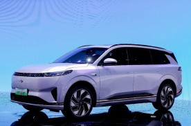 家庭智能大型SUV eπ008亮相北京车展