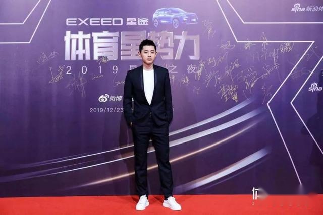 体育星势力之夜上为什么来了一辆星途TX？