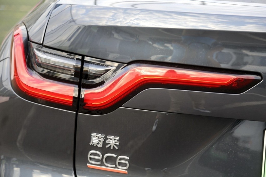 蔚来EC6试驾：除了4.5秒破百，产品服务也是亮点！