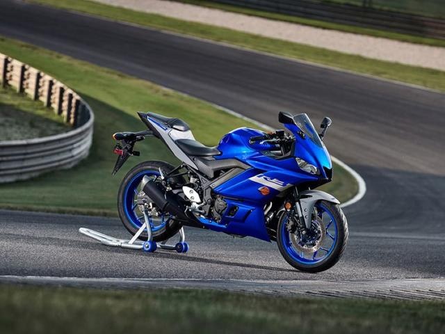 说雅马哈YZF-R3来了就买的人，是时候为这抹蓝色的信仰充值