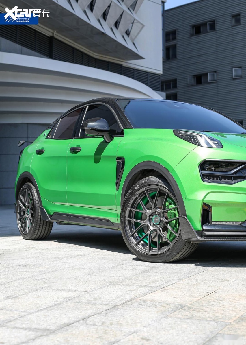 灰绿战衣,领克05 轮毂升级,生活总得带点色彩