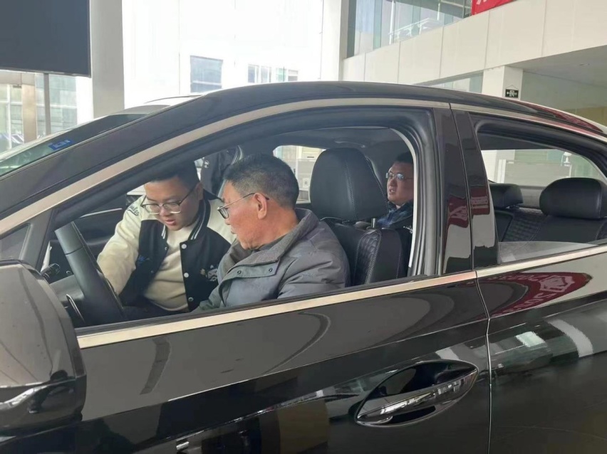 为啥要排队买第十一代索纳塔？13万起的确让用户眼红!