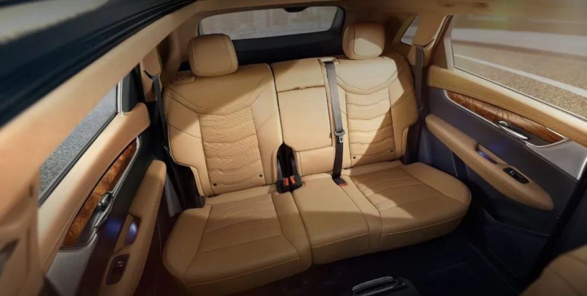 奥迪Q5直降10万，XT5裸车才25万？豪华SUV价格已崩！