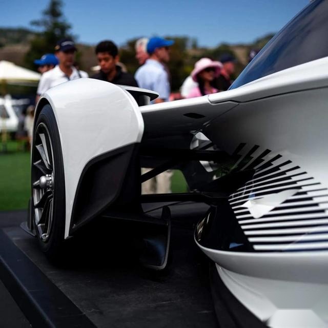 从游戏走进现实的车，战机座舱迈凯伦Solus GT，只能坐一个人