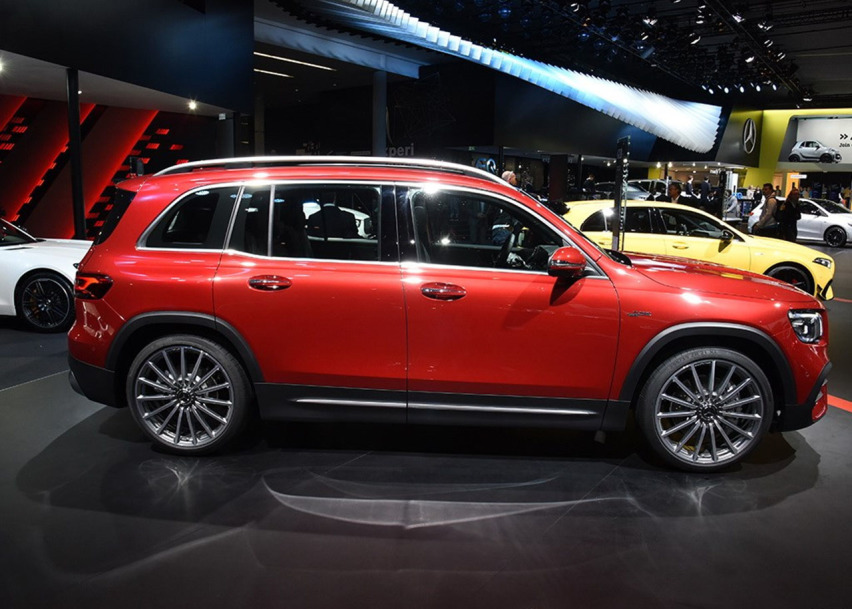 备受争议的7座奔驰SUV，内饰很高级，而国外版动力配2.0T
