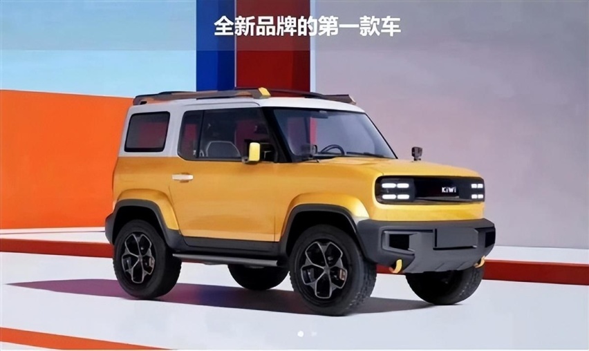 纯电吉姆尼？五菱硬派代步小车现身，配侧开尾门+双联屏