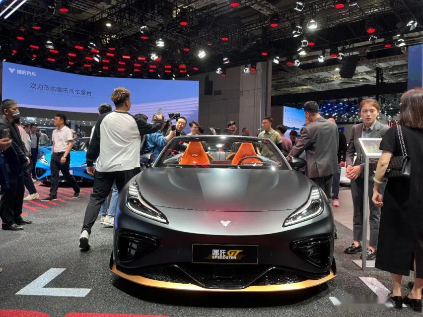 上海车展话题最热的纯电跑车：最便宜不到20万，最贵2188万！