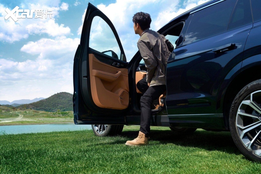 车长超5米,轴距近3米,领克09五座版,配2.0t插混系统