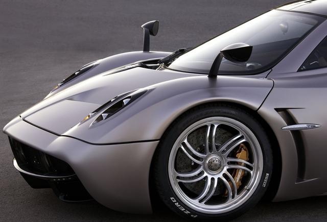 速度的艺术：关于帕加尼Huayra 后视镜的小知识