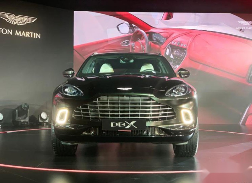 又一台有钱必买的SUV，4.0T双涡轮增压，回头率爆炸