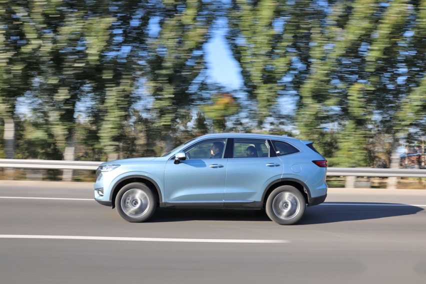 电机随时待命，动态表现提升明显，试驾哈弗第三代H6 PHEV