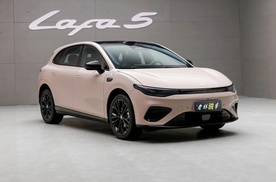 零跑Lafa5成了，限时9.28万起，3天卖了7397台，值得买吗？
