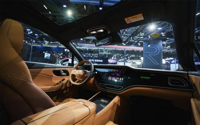 预算20万买纯电SUV，飞凡R7与小鹏G6对比，哪款是你的菜？