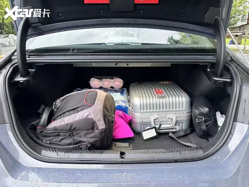 驾驭梦想：BMW i5 从深圳奔赴阿勒泰的壮丽之旅，今天启程！