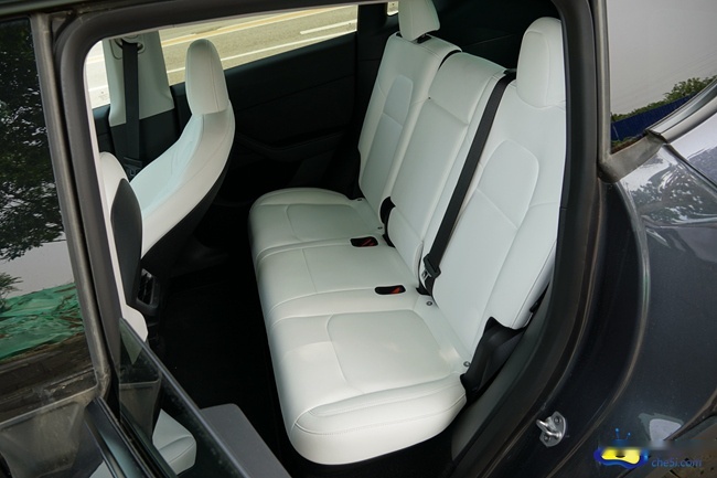 试驾特斯拉Model Y 高颜值驾控智能SUV