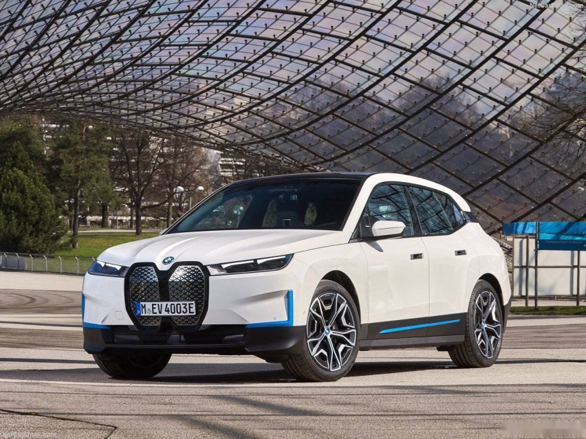 BMW-iX-2022-1280-03.jpeg