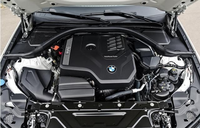 2020款宝马3系搭载2.0T+8AT！共10款车型 选这款