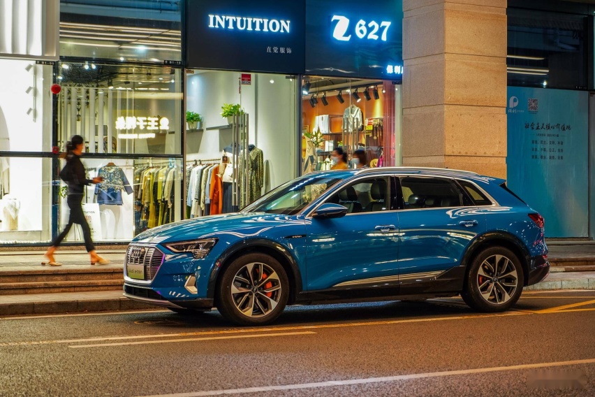 惟出众方从容 奥迪 e-tron 一周深度场景测试