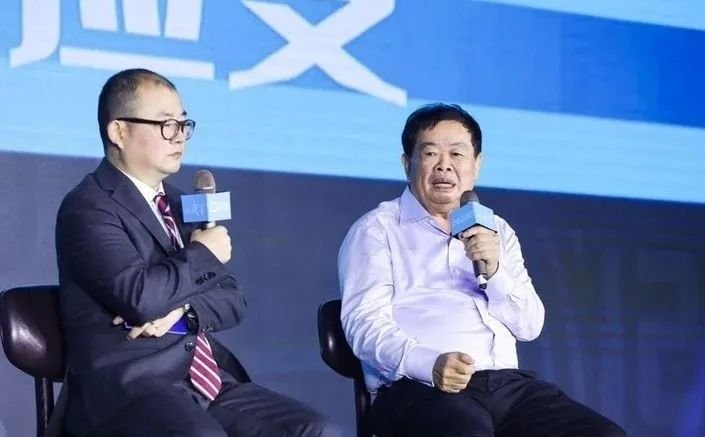 曹德旺炮轰电动车，李斌、何小鹏是他眼中的阿Q吗？
