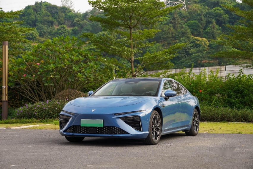 20万级新能源轿车咋选？除了小米SU7，还有哪吒S