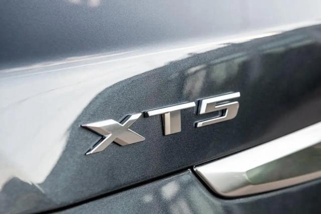 全新凯迪拉克XT5即将上市，老款暴降11万，可以抄底！