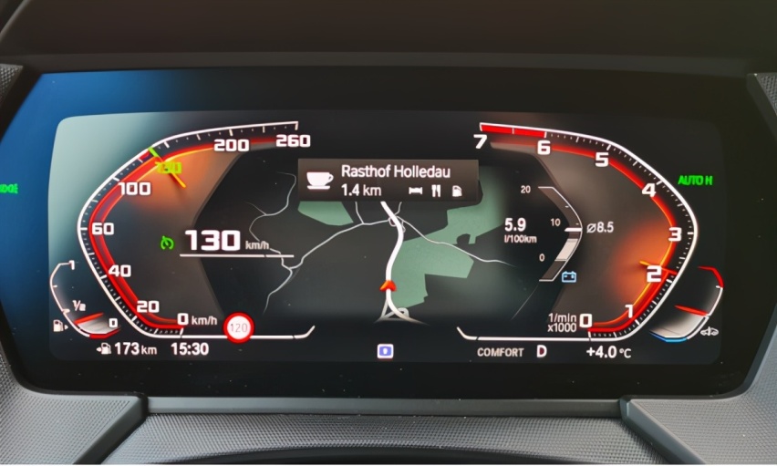 深度试驾全新宝马M235i:一部“来都来了”的异类高性能前驱