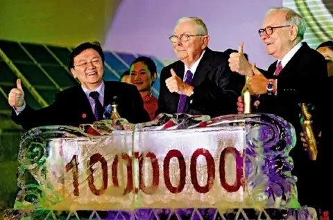 【E汽车】30年1000万新能源，比亚迪如何把自己卷成世界冠军？