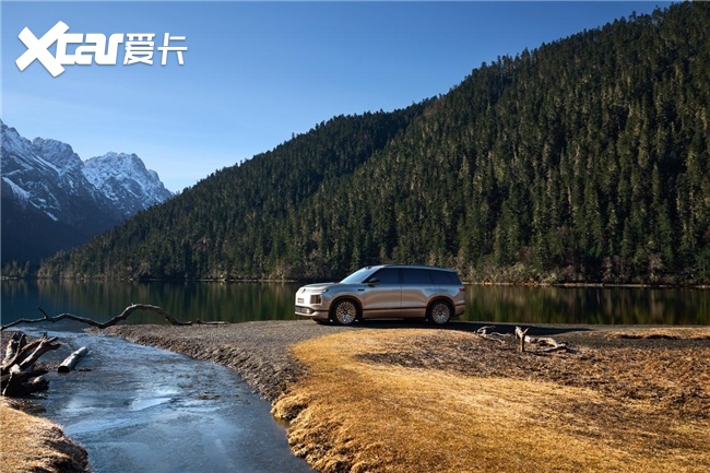 款款皆满配，35 万级德系旗舰 SUV 的诚意之作