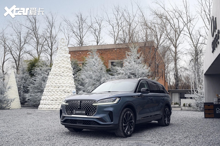 星辉、咖啡和雪花，全新林肯飞行家如何释放“温暖哲学”？