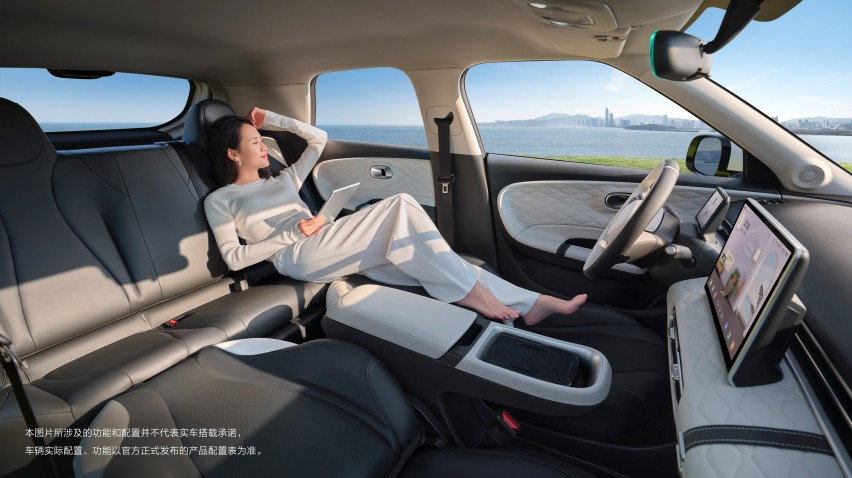 无框车门+全自动泊车+续航430km，10万级纯电领域它已无敌？