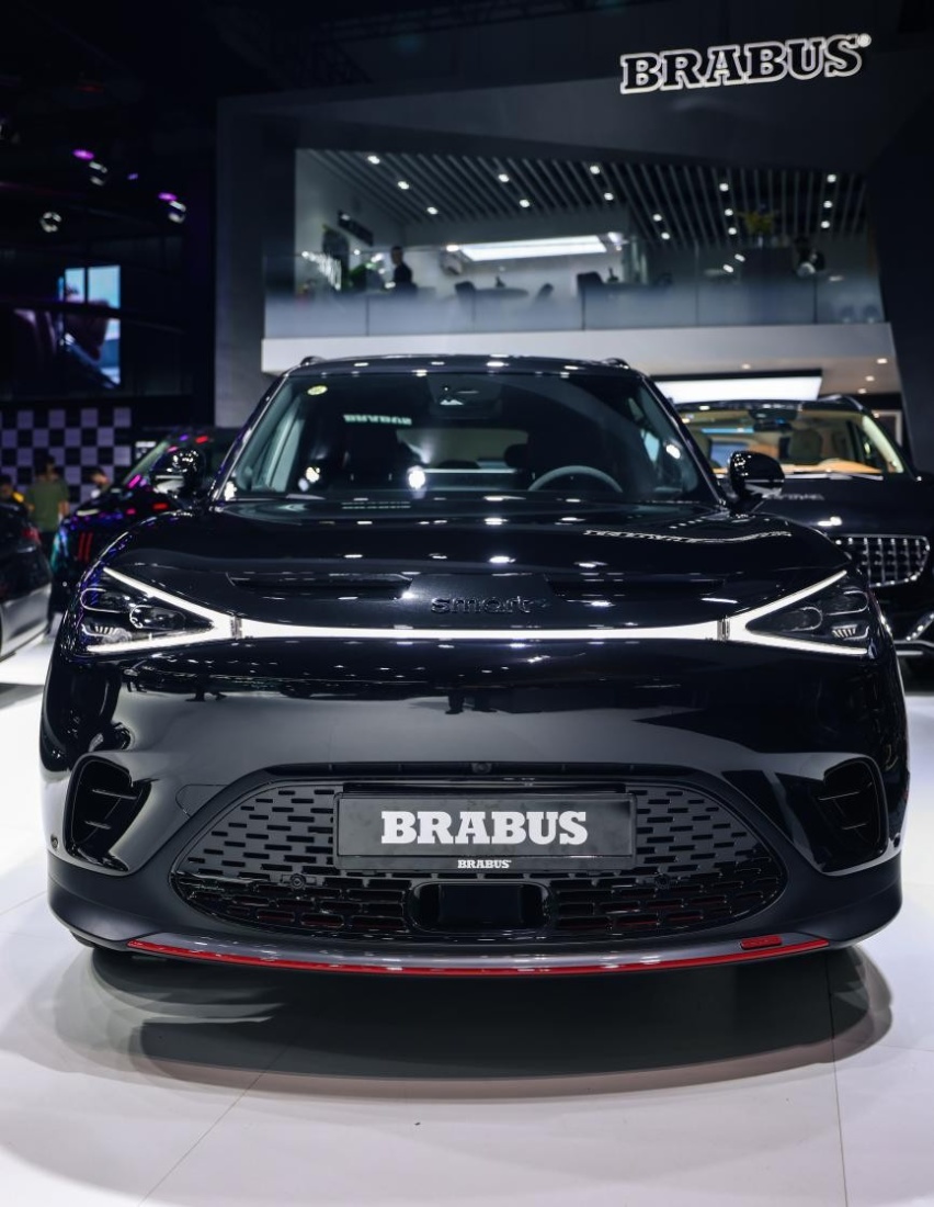 全新配色smart精灵#1 BRABUS性能版，于成都车展正式上市