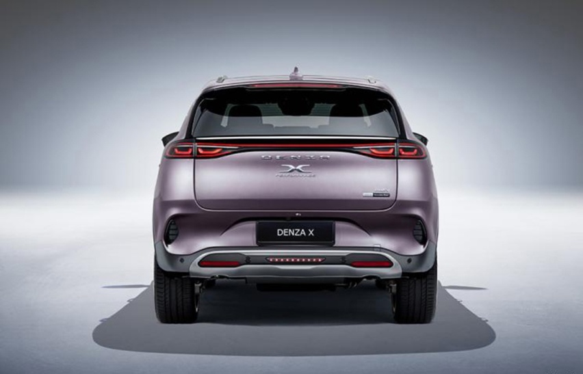 又一台有钱必买的SUV，4.0T双涡轮增压，回头率爆炸