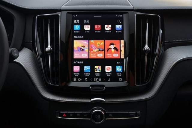 预算35万，XC60、Q5L同步改款，再算上XT5，怎么选？