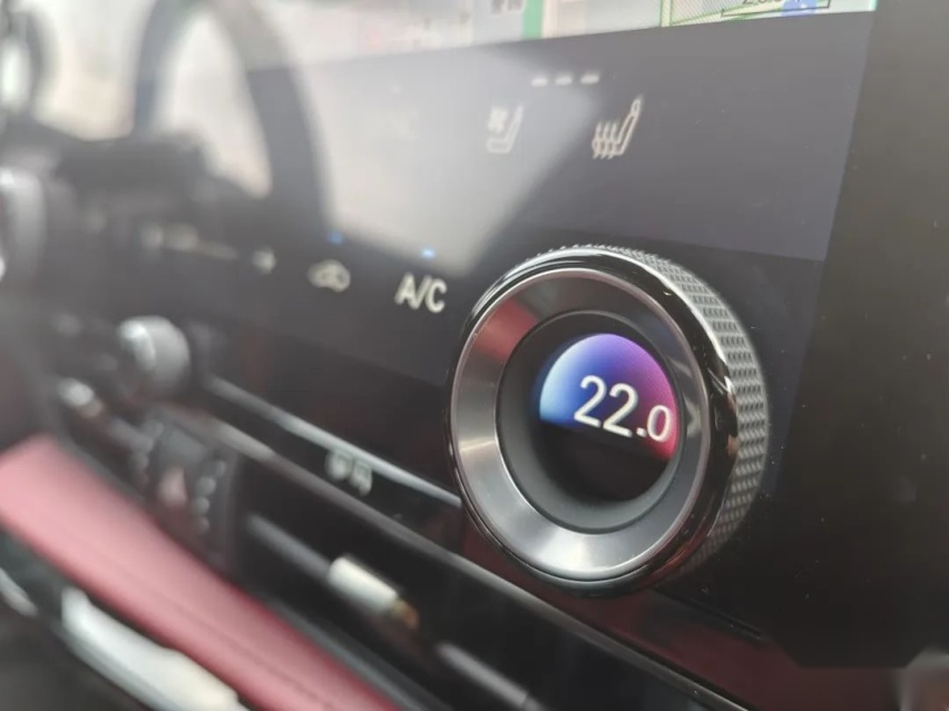 雷克萨斯NX 400h+：50万不买奔驰宝马的玄学